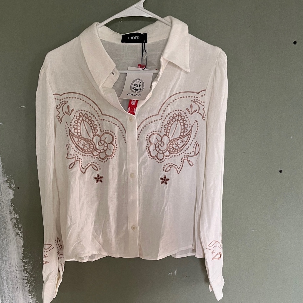 Cider Cream Embroidered Blouse